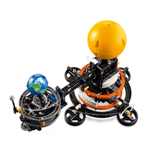 Lego Planet Earth & Moon in Orbit 42179